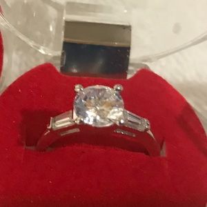 1.5ct center CZ in 925 Sterling Silver Ring